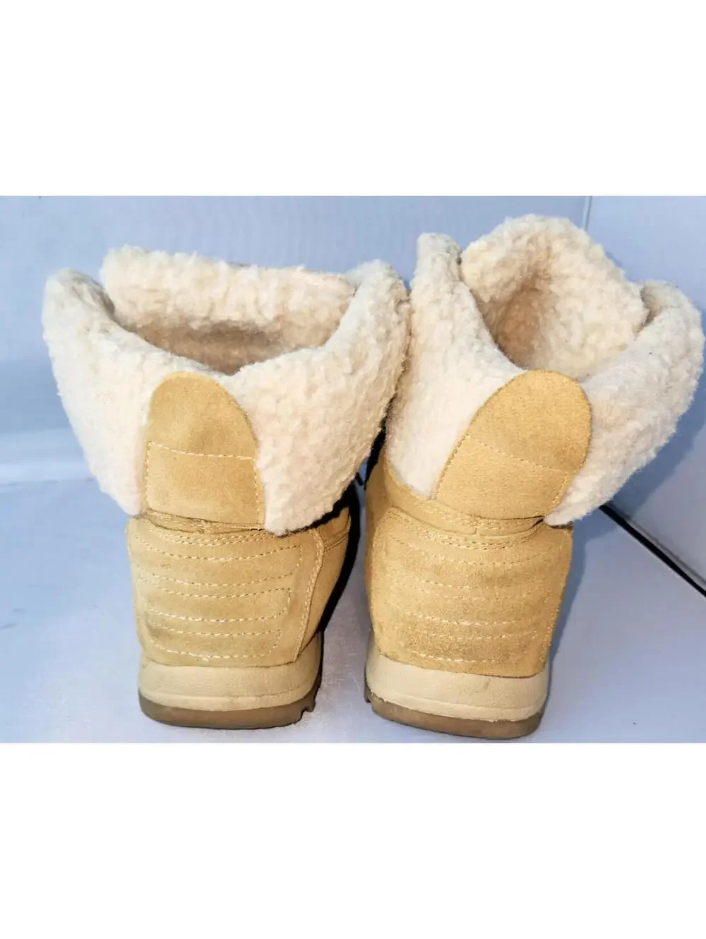Dr. Scholls Women's Winter Boots with Sherpa Lining Tan Suede Size 10